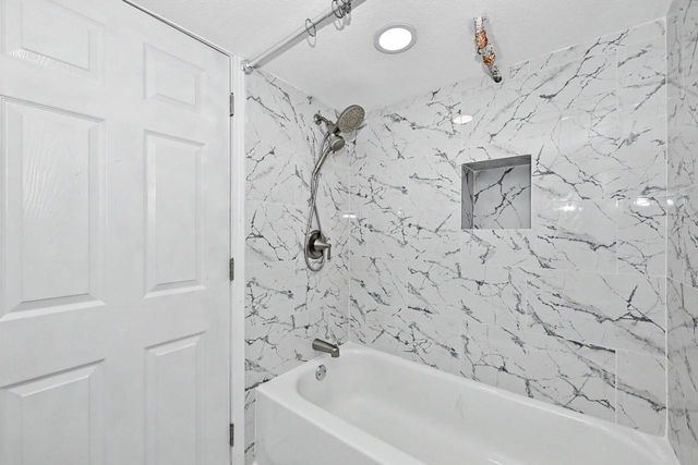 10126 S Judith PLACE, Oak Creek, WI 53154