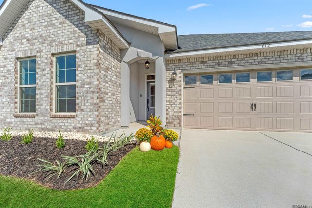 812 Elliston Dr, Gonzales, LA 70737