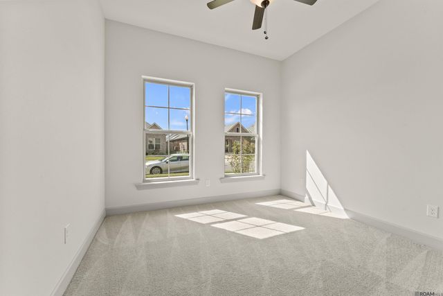 812 Elliston Dr, Gonzales, LA 70737