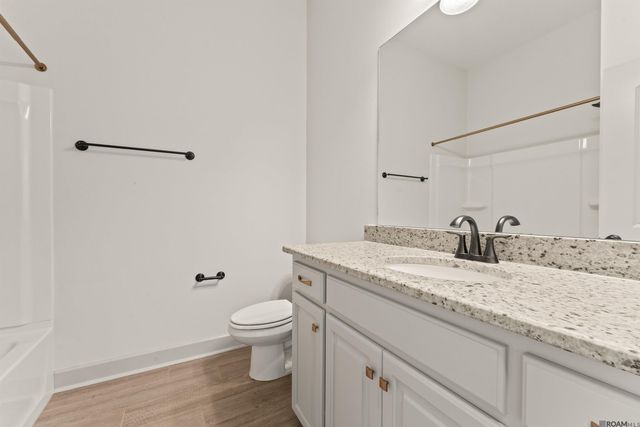 812 Elliston Dr, Gonzales, LA 70737