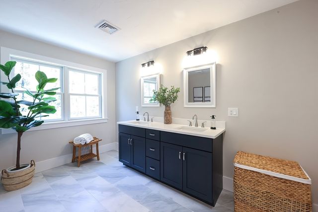 U18 Thomas Mann Circle Unit 18, Norfolk, MA 02056