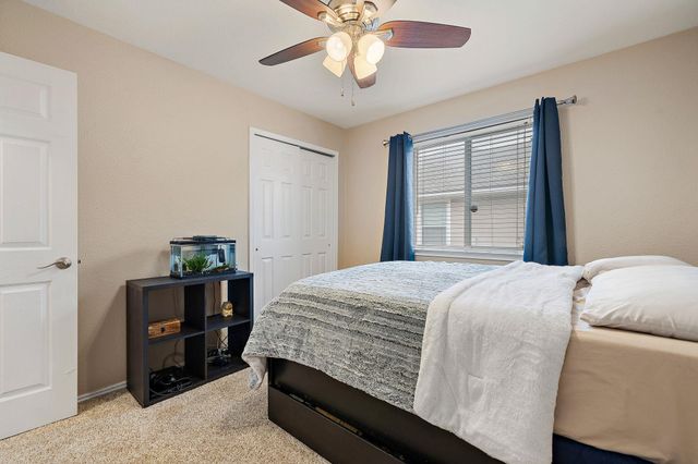 2100 Oaklawn DR, Taylor, TX 76574