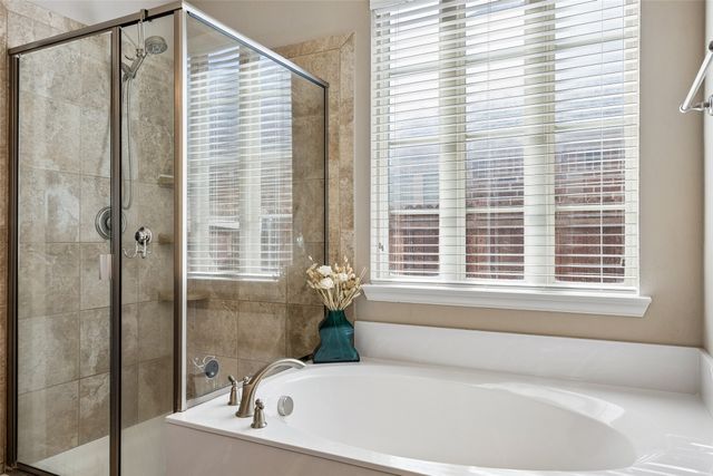 7064 Sea Star Drive, Grand Prairie, TX 75054