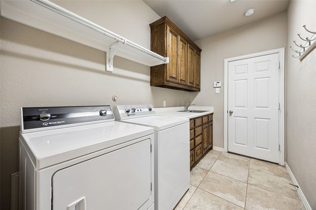 7064 Sea Star Drive, Grand Prairie, TX 75054