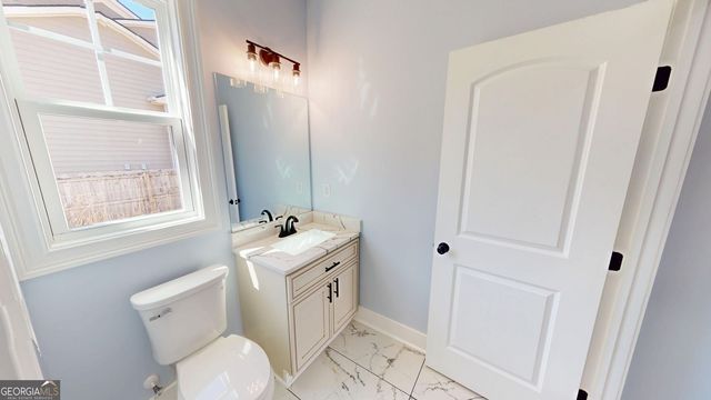 1064 Eastview Road NE, Conyers, GA 30012