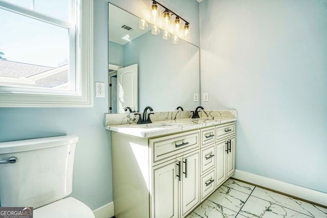 1064 Eastview Road NE, Conyers, GA 30012