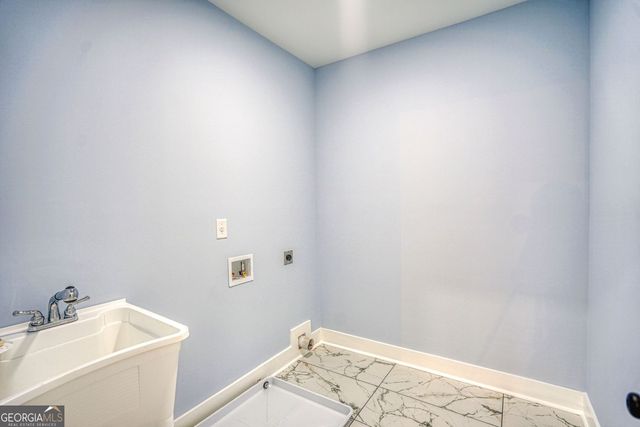 1064 Eastview Road NE, Conyers, GA 30012