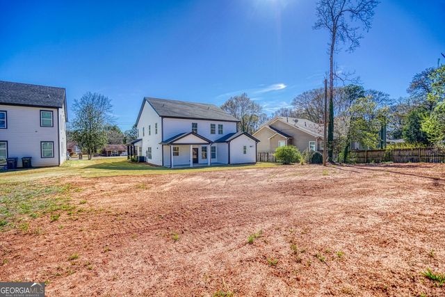 1064 Eastview Road NE, Conyers, GA 30012