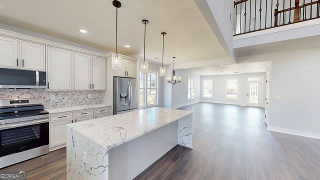 1064 Eastview Road NE, Conyers, GA 30012