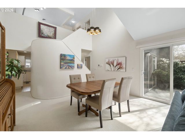 17666 Nw ROLLING HILL Ln, Beaverton, OR 97006