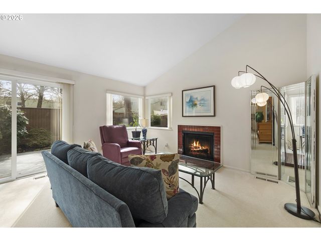 17666 Nw ROLLING HILL Ln, Beaverton, OR 97006