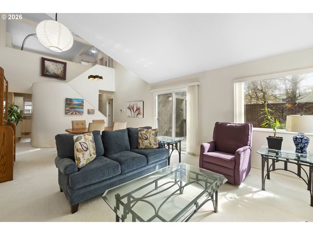 17666 Nw ROLLING HILL Ln, Beaverton, OR 97006