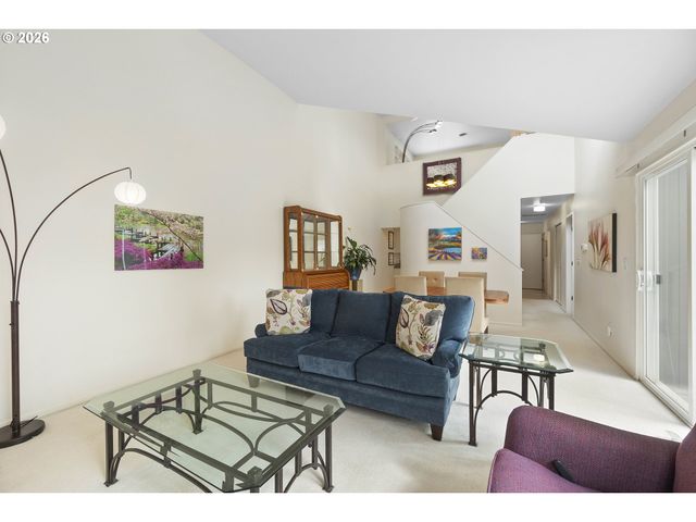 17666 Nw ROLLING HILL Ln, Beaverton, OR 97006