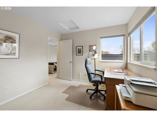 17666 Nw ROLLING HILL Ln, Beaverton, OR 97006