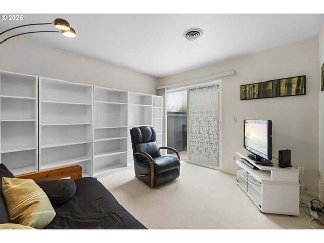 17666 Nw ROLLING HILL Ln, Beaverton, OR 97006