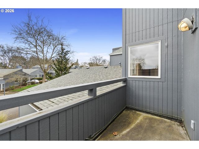 17666 Nw ROLLING HILL Ln, Beaverton, OR 97006