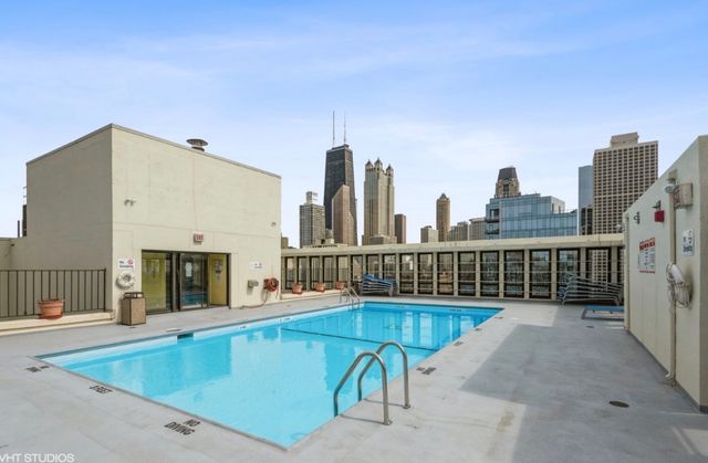 1 E Scott Street 1811, Chicago, IL 60610