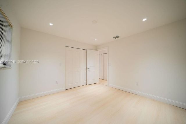 1550 S Greenway Dr, Coral Gables, FL 33134