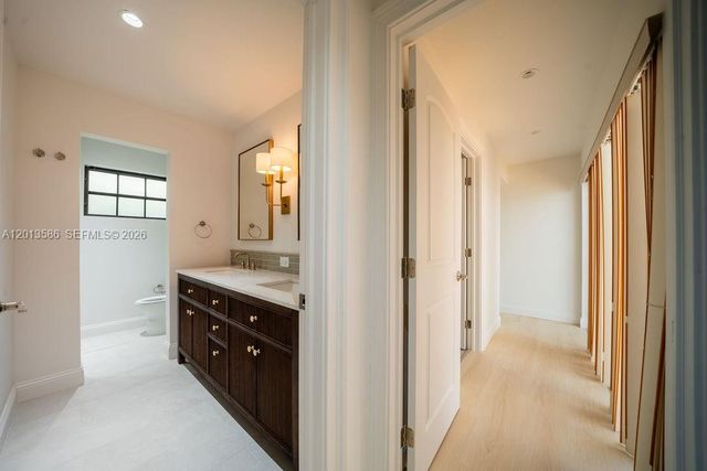 1550 S Greenway Dr, Coral Gables, FL 33134