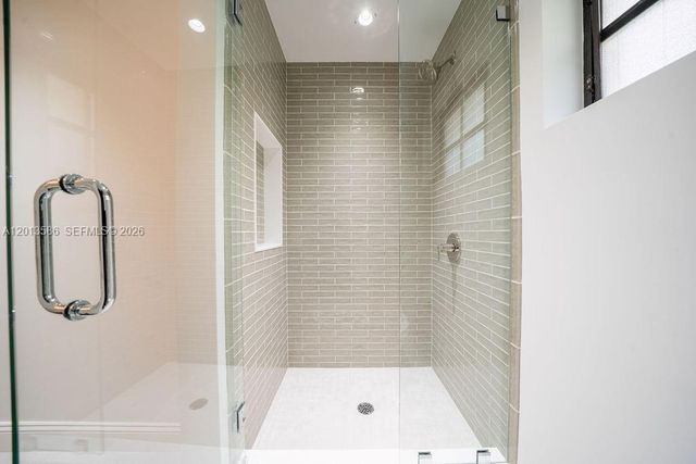 1550 S Greenway Dr, Coral Gables, FL 33134