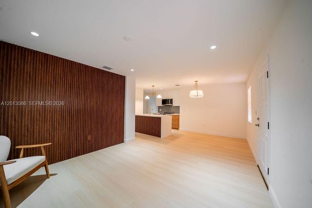 1550 S Greenway Dr, Coral Gables, FL 33134