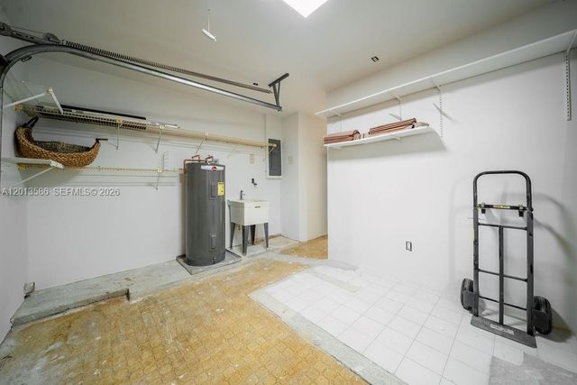 1550 S Greenway Dr, Coral Gables, FL 33134