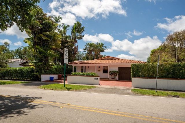 1550 S Greenway Dr, Coral Gables, FL 33134