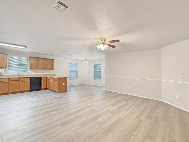 2006 Woodhurst Trail, Heartland, TX 75126