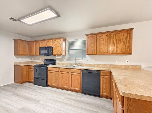 2006 Woodhurst Trail, Heartland, TX 75126