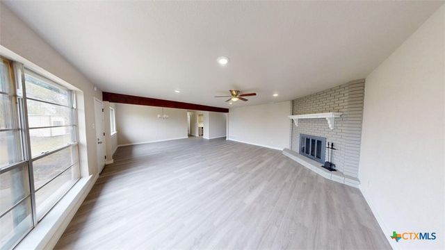 2018 Shoemaker Drive, Killeen, TX 76543