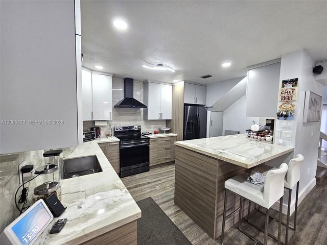 15429 SW 92nd Street, Miami, FL 33196