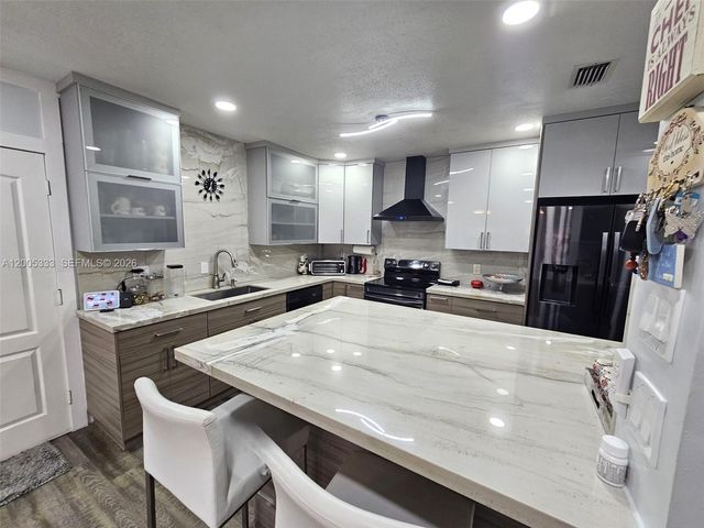 15429 SW 92nd Street, Miami, FL 33196