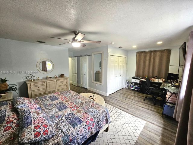 15429 SW 92nd Street, Miami, FL 33196