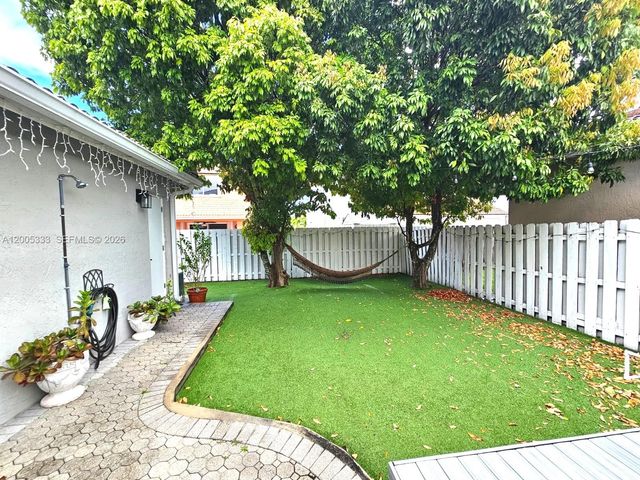 15429 SW 92nd Street, Miami, FL 33196