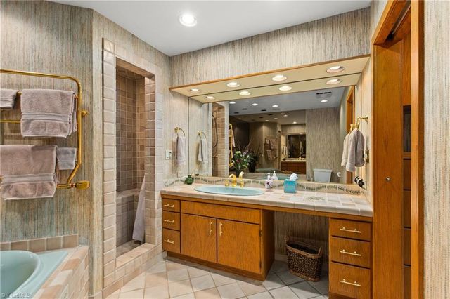 1007 Wickliff Avenue, High Point, NC 27262