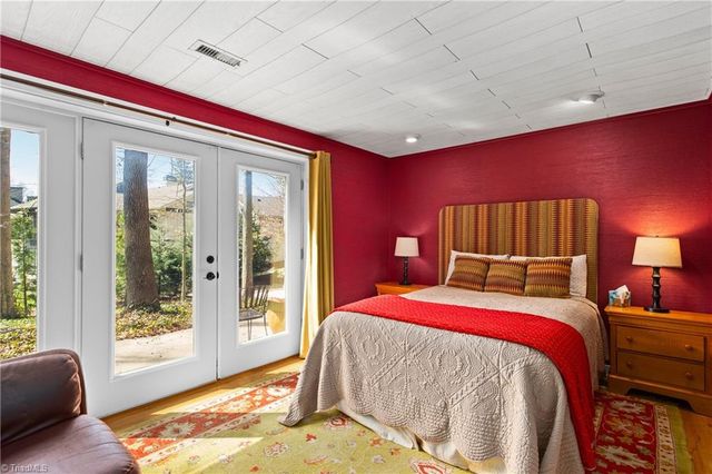 1007 Wickliff Avenue, High Point, NC 27262