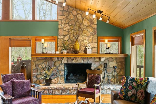 1007 Wickliff Avenue, High Point, NC 27262