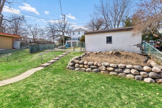 3948 Abbott Avenue S, Minneapolis, MN 55410