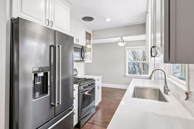 3948 Abbott Avenue S, Minneapolis, MN 55410