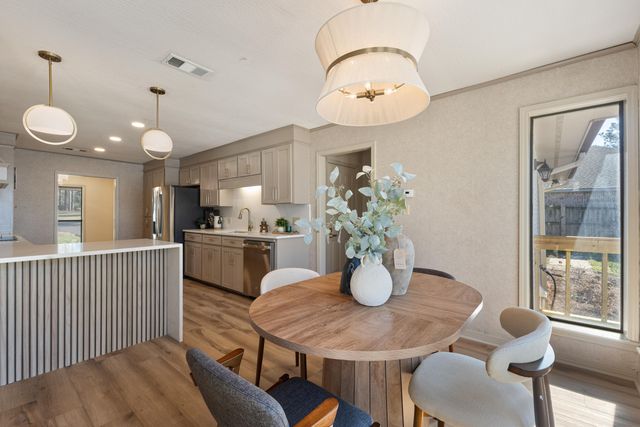 87 Baracuda Dr., Hattiesburg, MS 39402