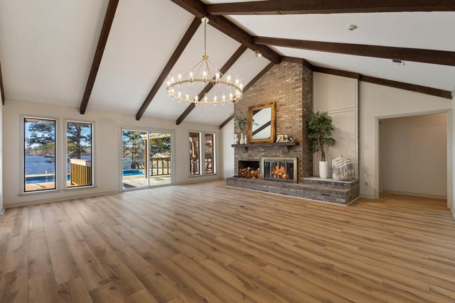 87 Baracuda Dr., Hattiesburg, MS 39402