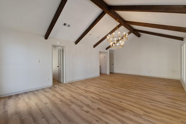 87 Baracuda Dr., Hattiesburg, MS 39402