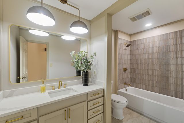 87 Baracuda Dr., Hattiesburg, MS 39402