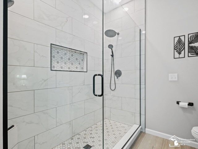 3498 Quail Hollow Drive, Lambertville, MI 48144