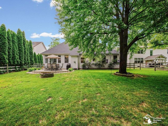 3498 Quail Hollow Drive, Lambertville, MI 48144