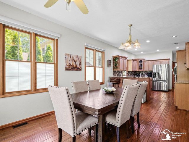 3498 Quail Hollow Drive, Lambertville, MI 48144