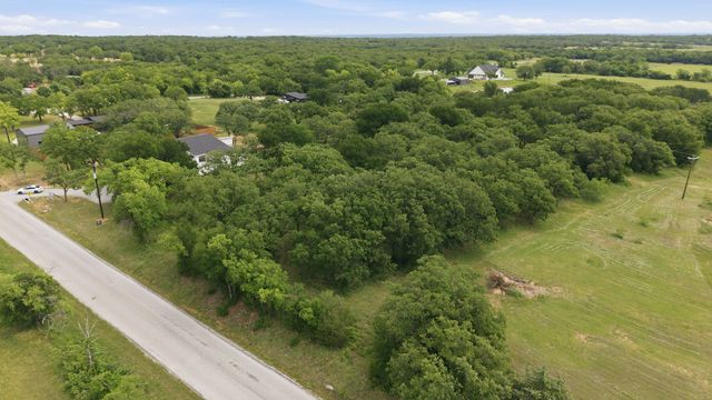 1999 Sunflower Road, Paradise, TX 76073