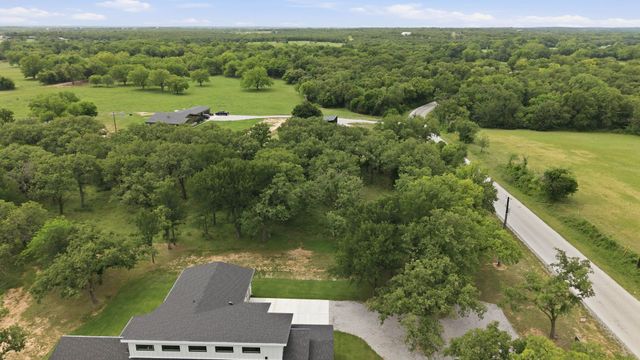 1999 Sunflower Road, Paradise, TX 76073