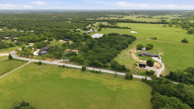 1999 Sunflower Road, Paradise, TX 76073