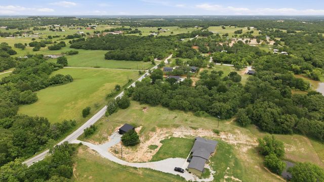 1999 Sunflower Road, Paradise, TX 76073